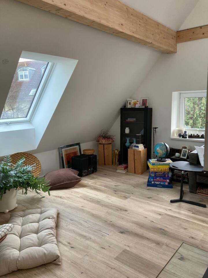 Neues Penthouse-Loft Mit Konuskarte Fuer Gratis Oepnv Apartment Ehrenkirchen Exterior photo