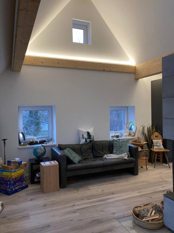 Neues Penthouse-Loft Mit Konuskarte Fuer Gratis Oepnv Apartment Ehrenkirchen Exterior photo